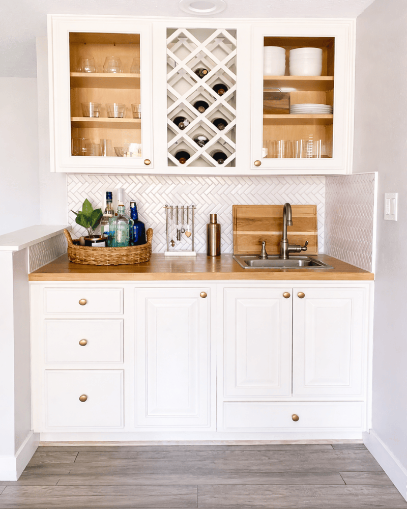 How to Design a Beautiful Wet Bar with a Sink